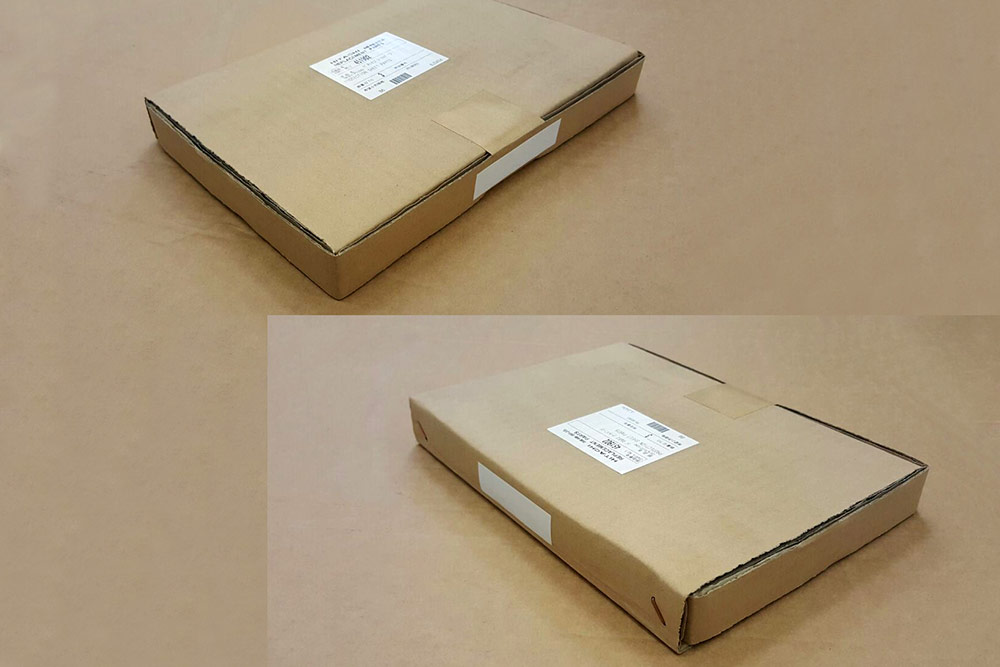 Пример нанесения двух этикеток сбоку и одной сверху на плоскую коробку прямоугольной формы