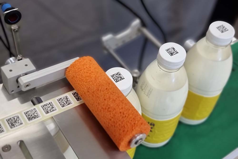 SAVEMA SVM D этикетирование молочной продукции с помощью кода дата-матрикс - фото 2